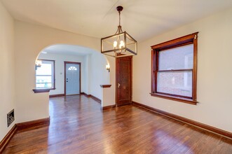 6828 Plateau Ave in St. Louis, MO - Building Photo - Building Photo