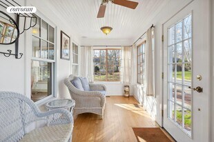 15 Hamilton St in Sag Harbor, NY - Building Photo