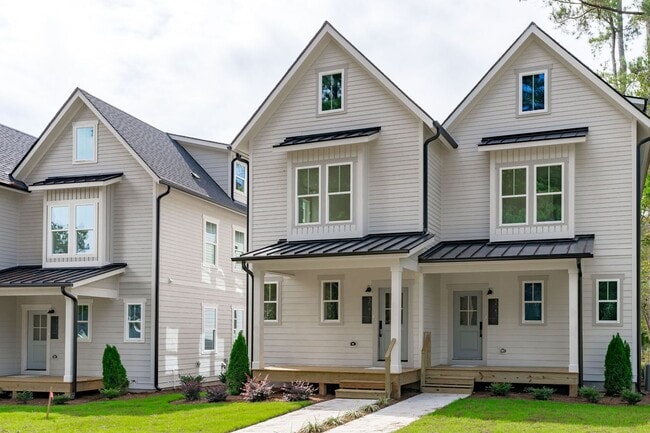 property at 5057 Lundy Dr
