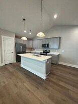 136 Brawley Villas Pl in Mooresville, NC - Building Photo