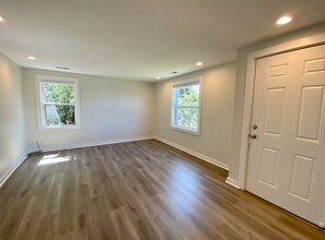 7916 14th Ave SW in Seattle, WA - Building Photo - Building Photo