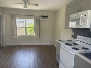 1935 Liberty St in Hollywood, FL - Building Photo - Building Photo