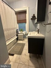 111 E Gorgas Ln in Philadelphia, PA - Building Photo - Building Photo