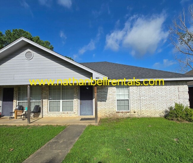 property at 2660-2662 40th St SE