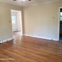 247 Cassville Rd in Jackson Township, NJ - Building Photo - Building Photo