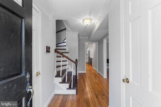 2810 N Glade St NW in Washington, DC - Building Photo - Building Photo