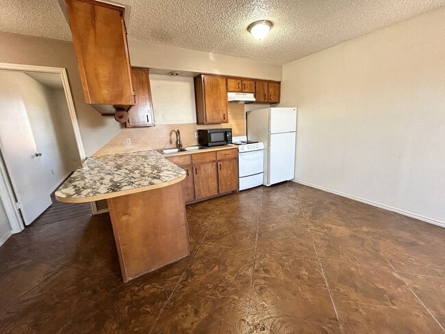 4606 Erskine St in Lubbock, TX - Foto de edificio - Building Photo