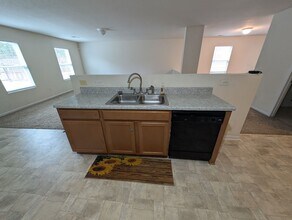 204 Valleyside Dr NE in Huntsville, AL - Building Photo - Building Photo