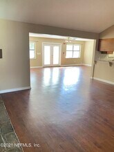 4294 Tanglewilde Dr S in Jacksonville, FL - Foto de edificio - Building Photo