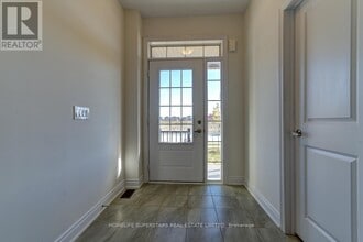 69 Central Sq Blvd in Wasaga Beach, ON - Building Photo - Building Photo