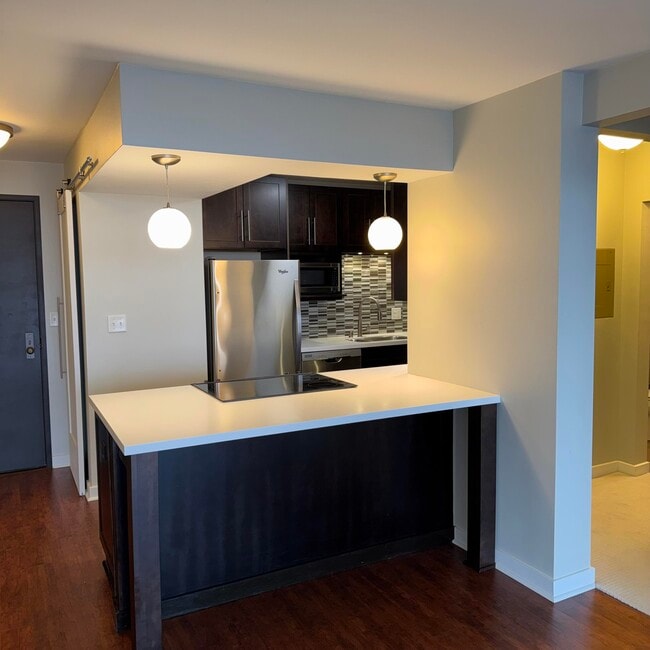 1660 N Prospect Ave in Milwaukee, WI - Foto de edificio - Building Photo