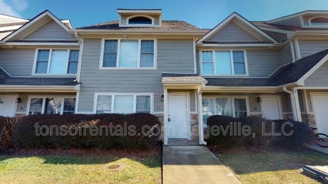property at 98 Rotunda Cir