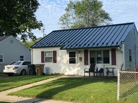 122 Harding St in Madison, WI - Building Photo