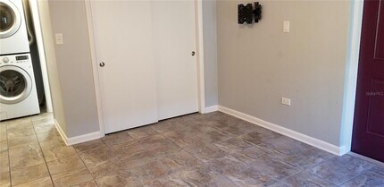 512 Barcelona Ave, Unit 5 in Venice, FL - Building Photo - Building Photo