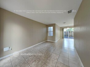 11847 SW 153rd Ct in Miami, FL - Foto de edificio - Building Photo