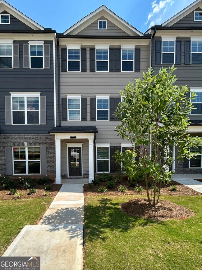 property at 7 Mercury Ln