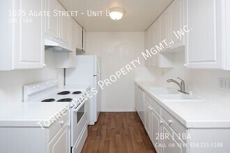 1075 Agate St in San Diego, CA - Building Photo - Building Photo