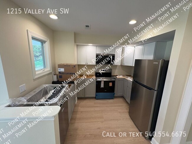 property at 1215 Valley Ave SW