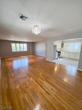 33 George St in Newark, NJ - Foto de edificio - Building Photo