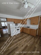 4300 N 92nd St in Milwaukee, WI - Building Photo - Building Photo