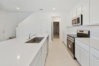 2685 Bevel Ln in Davenport, FL - Building Photo - Building Photo