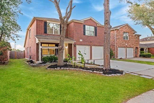 16530 Bristle Creek Dr in Houston, TX - Building Photo - Building Photo