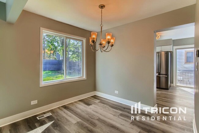 1665 Trafalgar Ln in Aurora, IL - Building Photo - Building Photo