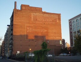 1709 Washington Ave, Unit 703 in St. Louis, MO - Foto de edificio - Building Photo