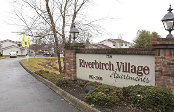 Riverbirch Village Apartments in Knoxville, TN - Foto de edificio - Building Photo