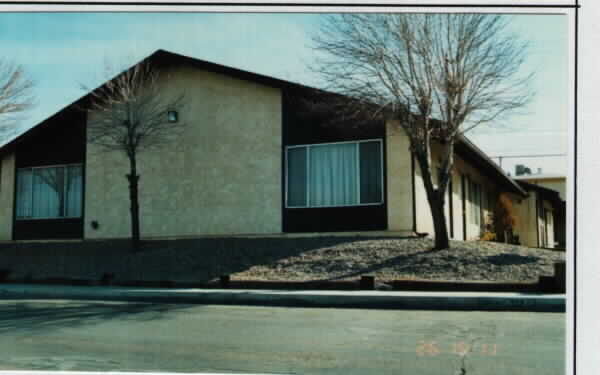 310 E Williams St in Barstow, CA - Building Photo - Building Photo