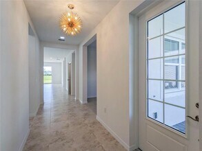 8125 Sternway Rd in Sarasota, FL - Building Photo - Building Photo