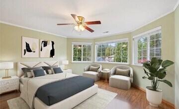 5708 204th St Ct E in Spanaway, WA - Foto de edificio - Building Photo