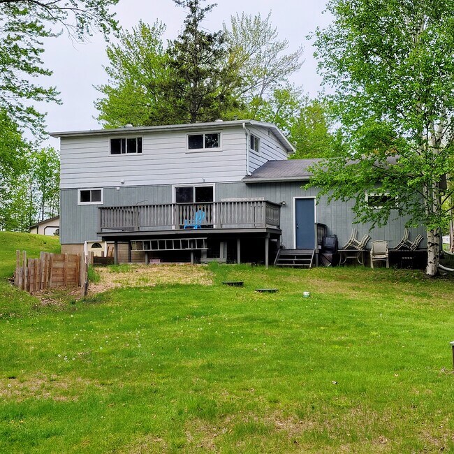 5299 Sandy Loop in Rhinelander, WI - Building Photo - Building Photo
