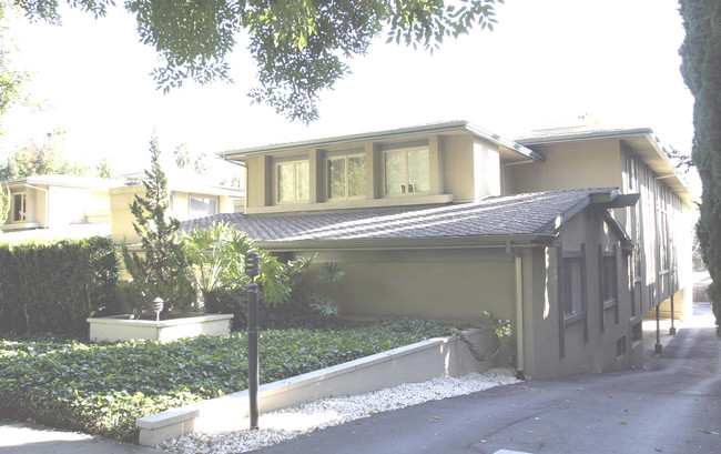 Fern Wood in Sierra Madre, CA - Building Photo - Building Photo