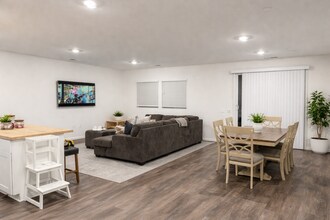 1327 Callison Wy in Olivehurst, CA - Building Photo - Building Photo