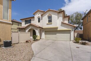 5758 Old Colony Dr in Las Vegas, NV - Building Photo