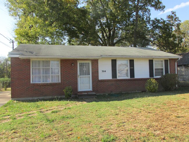 304 Walker St in Clarksville, TN - Building Photo - Building Photo