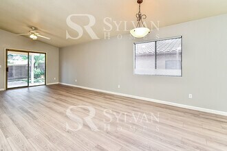 10358 E Roywood Way in Tucson, AZ - Building Photo - Building Photo