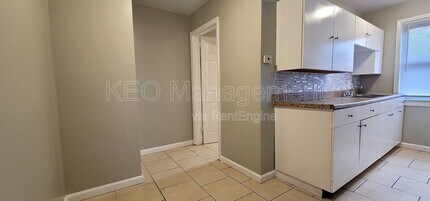 231 E Xenia Dr in Fairborn, OH - Building Photo - Building Photo