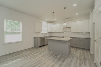 7121 Plott Rd in Charlotte, NC - Building Photo - Building Photo