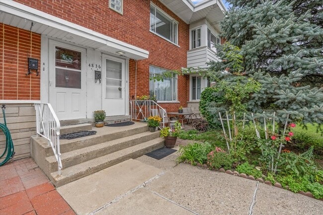 4836 Kirk St in Skokie, IL - Building Photo - Building Photo