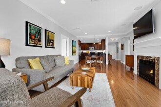 38 High Rock Ave, Unit 38 High Rock 4A in Saratoga Springs, NY - Building Photo - Building Photo