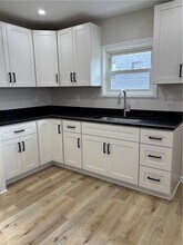 1216 Vance Ave in Coraopolis, PA - Building Photo - Building Photo