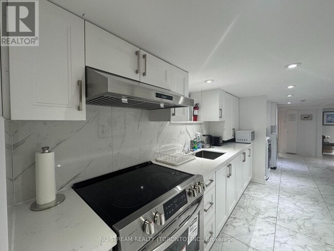 property at 119 Lascelles Blvd