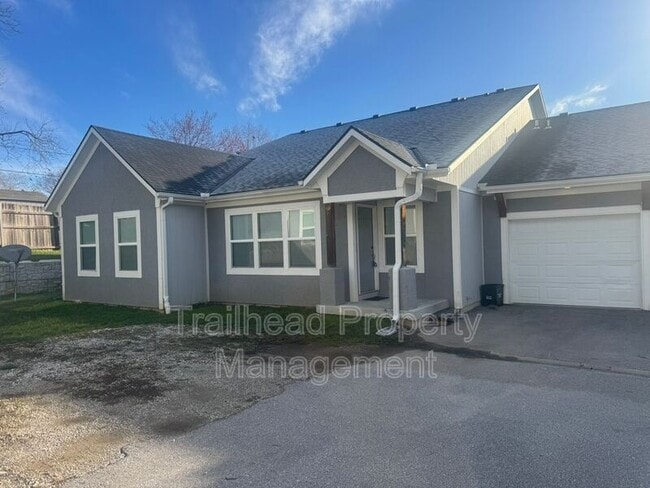 property at 603 Hillcrest St