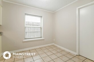 608 Robinlynn St in Mesquite, TX - Foto de edificio - Building Photo