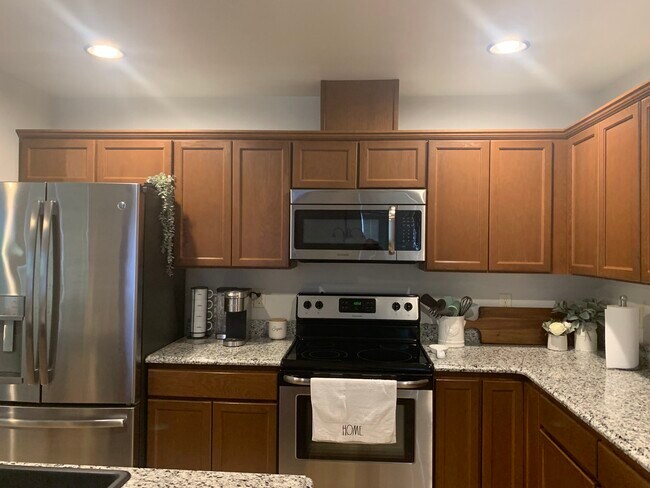 2131 Roper Ln in Wenatchee, WA - Building Photo - Building Photo