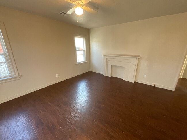 2328 SW 30th St in Oklahoma City, OK - Building Photo - Building Photo