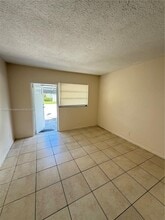 2203 Taft St in Hollywood, FL - Building Photo - Building Photo
