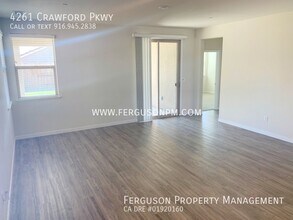 4261 Crawford Pkwy in Roseville, CA - Building Photo - Building Photo